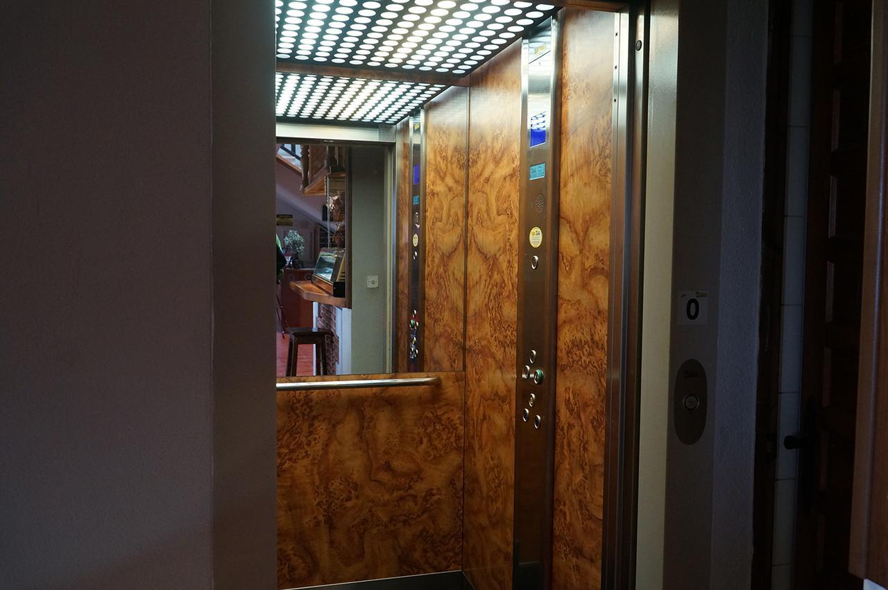 Hostal Camino Real Calzadilla de la Cueza Zewnętrze zdjęcie
